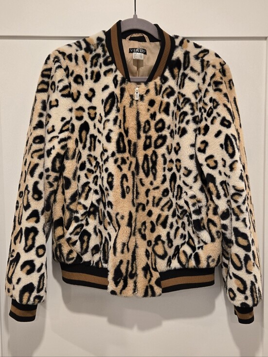 VENUS Jackets & Blazers - Womens Venus Faux Fur Zip Up Jacket Coat, Medium